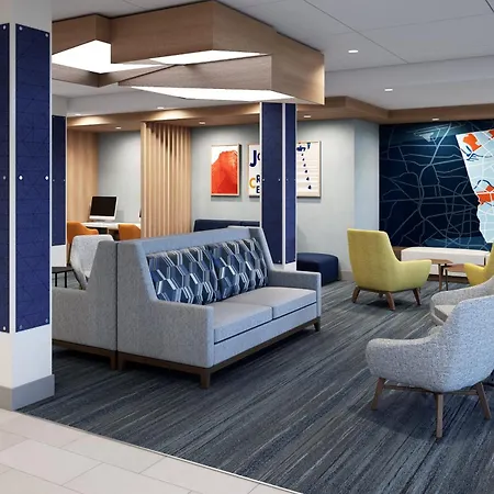 Holiday Inn Express & Suites Phoenix - Midtown, An Ihg Hotel